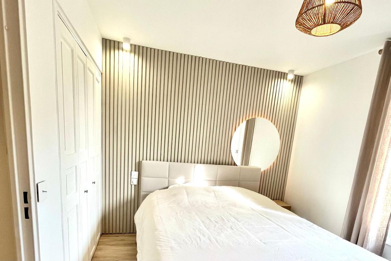 Magnifique 2 Chambres Terrasse Et Parking 圣特罗佩 外观 照片