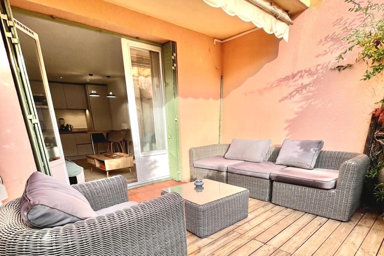 Magnifique 2 Chambres Terrasse Et Parking 圣特罗佩 外观 照片