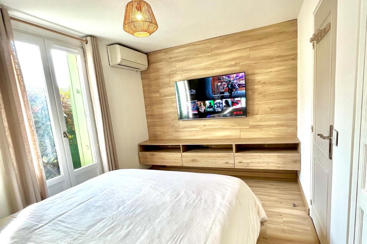Magnifique 2 Chambres Terrasse Et Parking 圣特罗佩 外观 照片