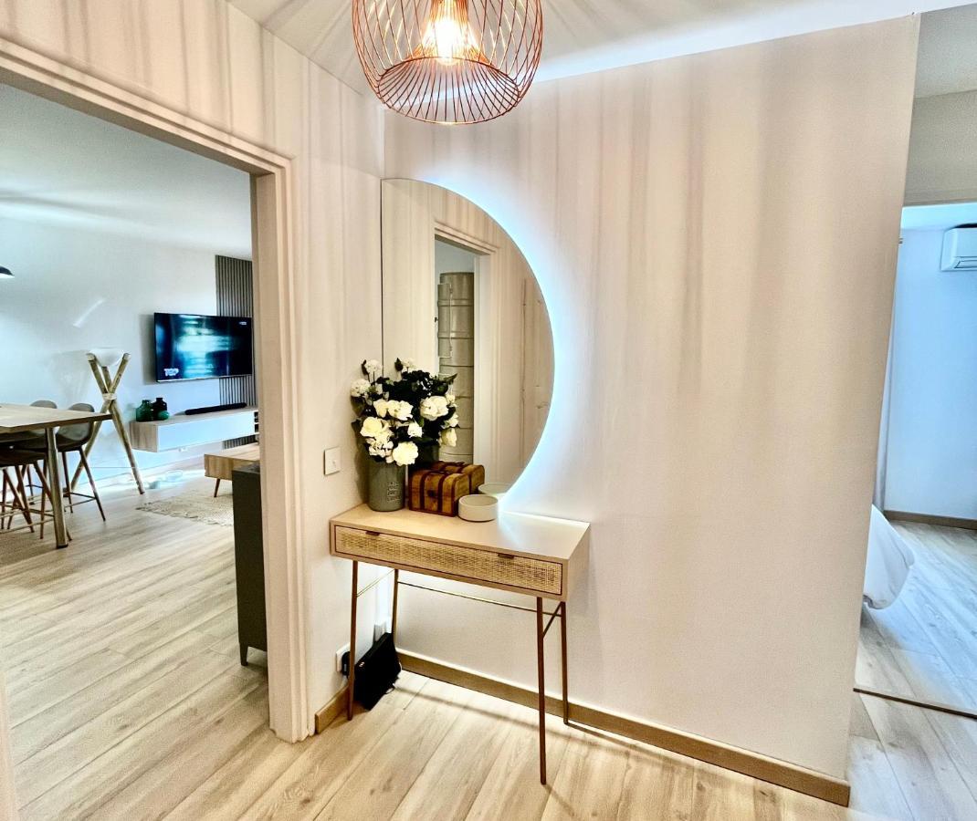Magnifique 2 Chambres Terrasse Et Parking 圣特罗佩 外观 照片